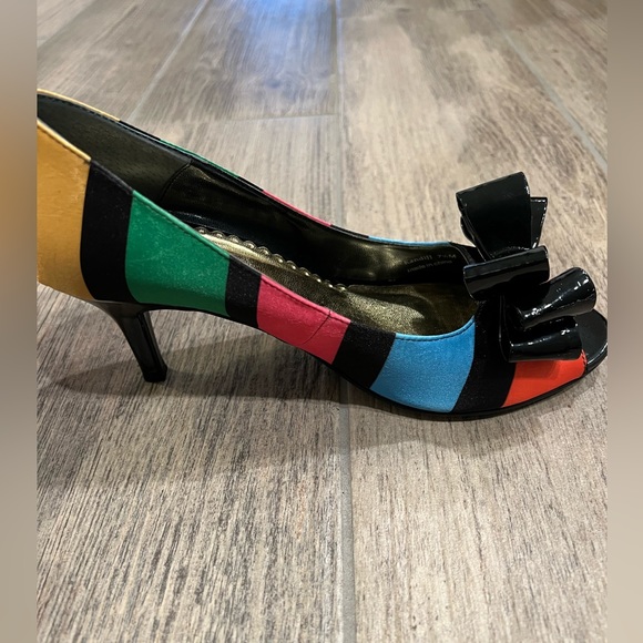 J. Reneé bright color heels - Picture 6 of 14